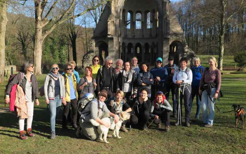 Gruppe am Kloster Heisterbach